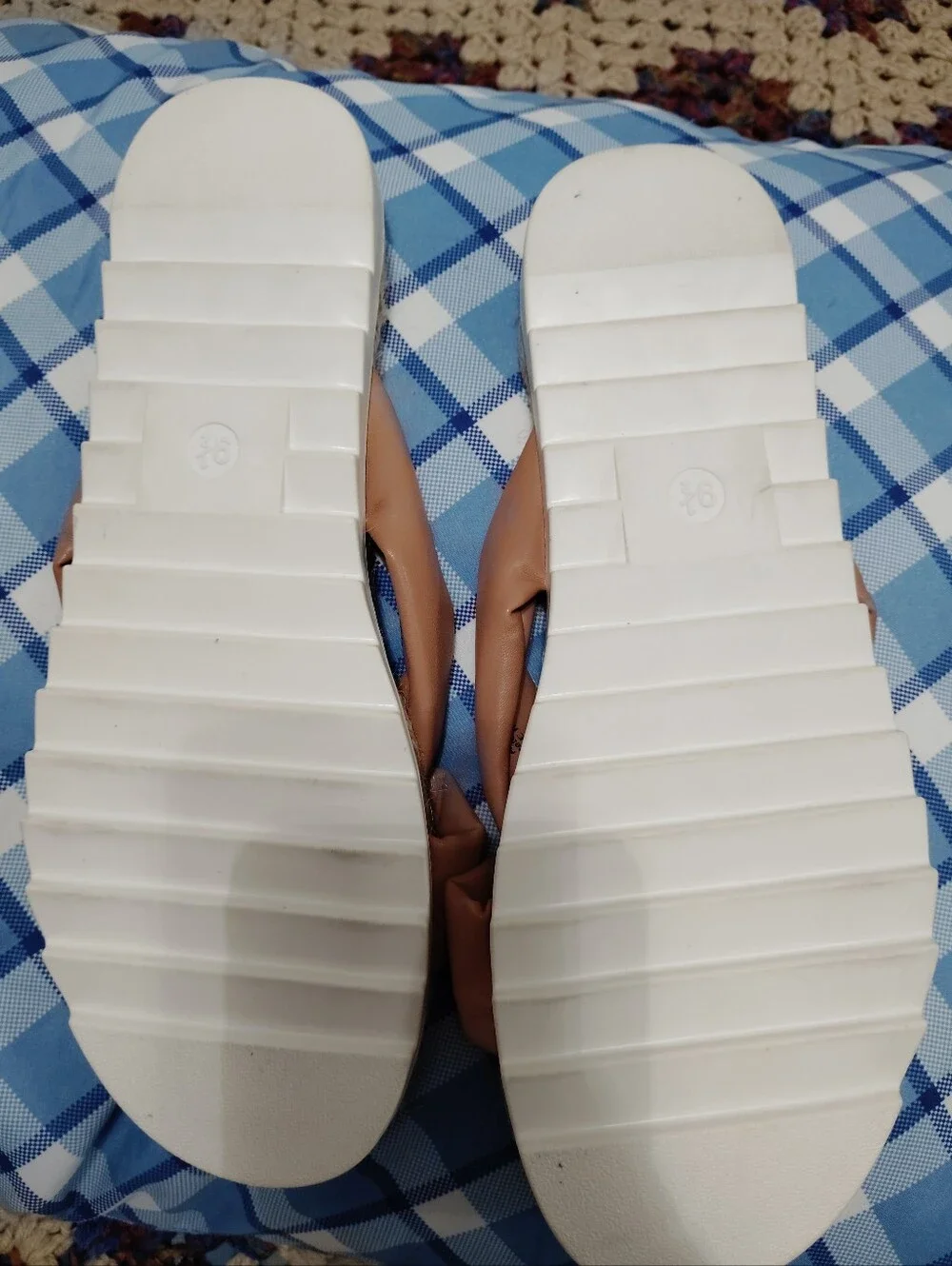 Women's Slides